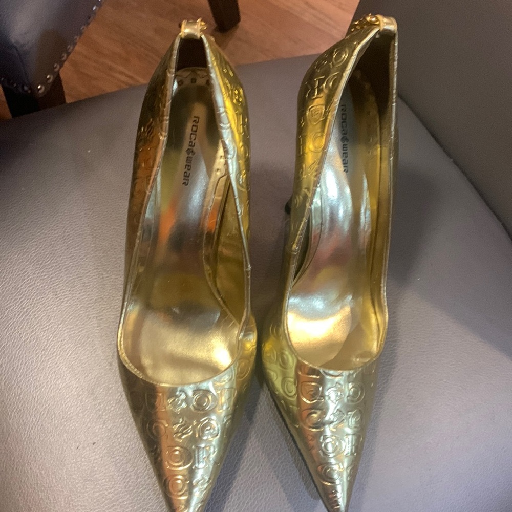 Gold pump